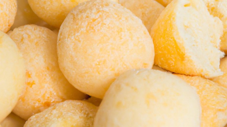 Bolinho De Mandioca Com Queijo: Receita Com Passo A Passo