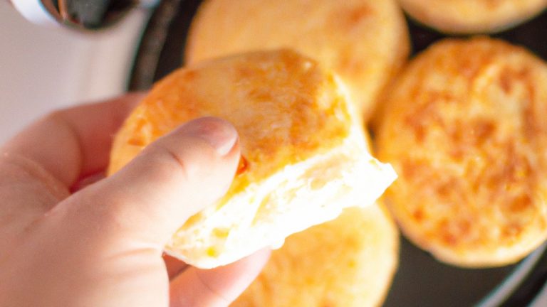 Bolo De Tapioca Com Queijo Na Airfryer: Receita Fácil E Rápida