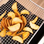 Chips De Casca De Batata Na Airfryer: Receita Fácil E Rápida 2 Chips De Casca De Batata Na Airfryer
