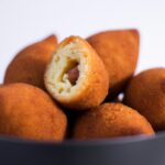Coxinha Fit Na Airfryer: Receita Sem Massa, Fica Uma Delícia 2 Coxinha Fit Na Airfryer