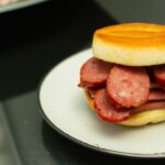 Hambúrguer De Linguiça Na Airfryer: Receita Super Fácil De Fazer 2 Hambúrguer de Linguiça na Airfryer