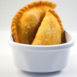 Lanche Na Airfryer: Empanadas Douradas E Saborosas 2 Empanadas Douradas E Saborosas