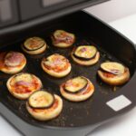 Mini Pizza De Berinjela Na Airfryer: Receita Com Passo A Passo 2 Mini Pizza de Berinjela na Airfryer