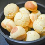 Pão De Queijo Com Catupiry Na Airfryer: Receita Fácil De Fazer 2 Pão De Queijo Com Catupiry Na Airfryer
