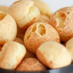 Pão De Queijo Light Na Airfryer: Receita Fácil E Rápida De Fazer 2 Pão de Queijo Light