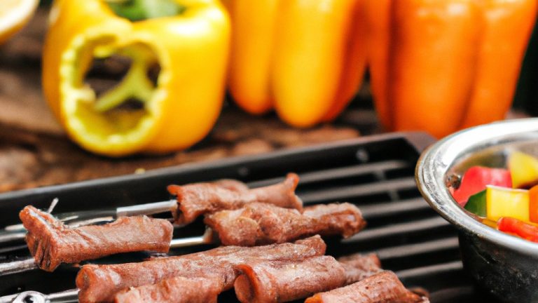 Imagem de uma airfryer cheia de espetos de churrasco, com frango, carne bovina e legumes. Os espetos são dourados e crocantes, e a airfryer está emitindo fumaça.
