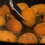 Bolinho De Carne Com Queijo Na Fritadeira Sem Óleo 2 Bolinho de Carne com Queijo na Fritadeira Sem Óleo