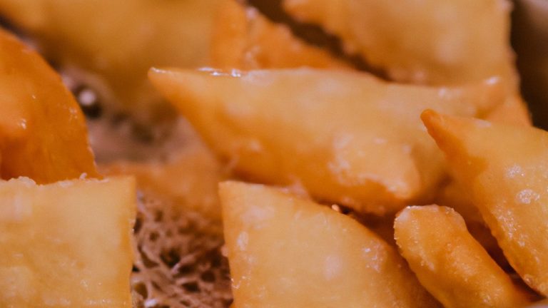 Pastel De Queijo Na Fritadeira Sem Óleo