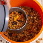 Bolo de Cenoura com Granola na Airfryer 2 Bolo de Cenoura com Granola na Airfryer