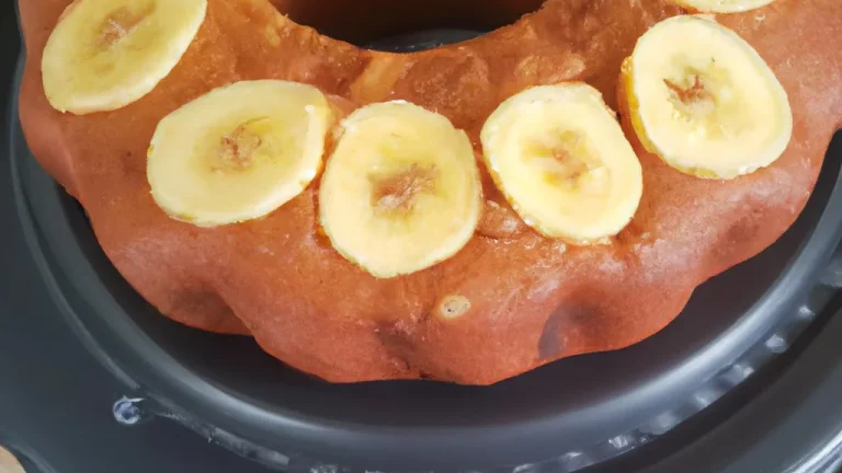 Descubra o segredo do bolo de banana Bundt em apenas 40 minutos!